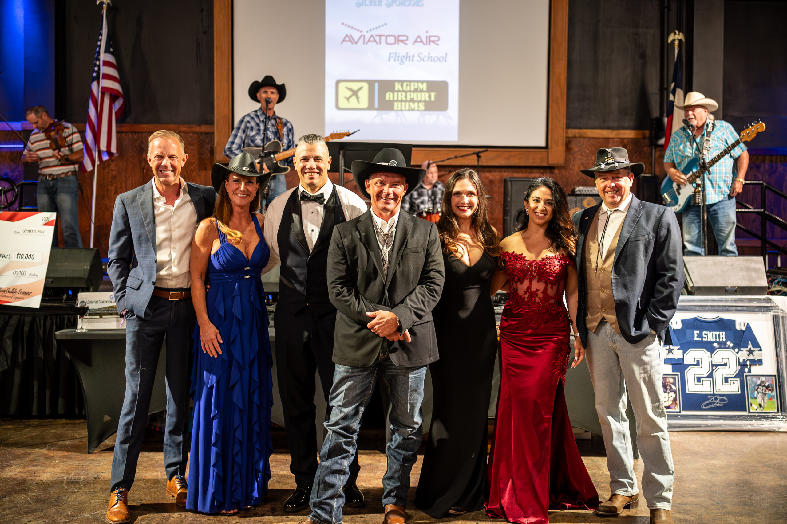 The CloudDancer board of directors and volunteers at the 2024 gala